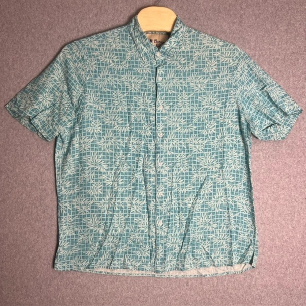Vintage Silk Circa 1969 Men's XXL Button Down Light Blue Palm‎ Tree Print Shirt
